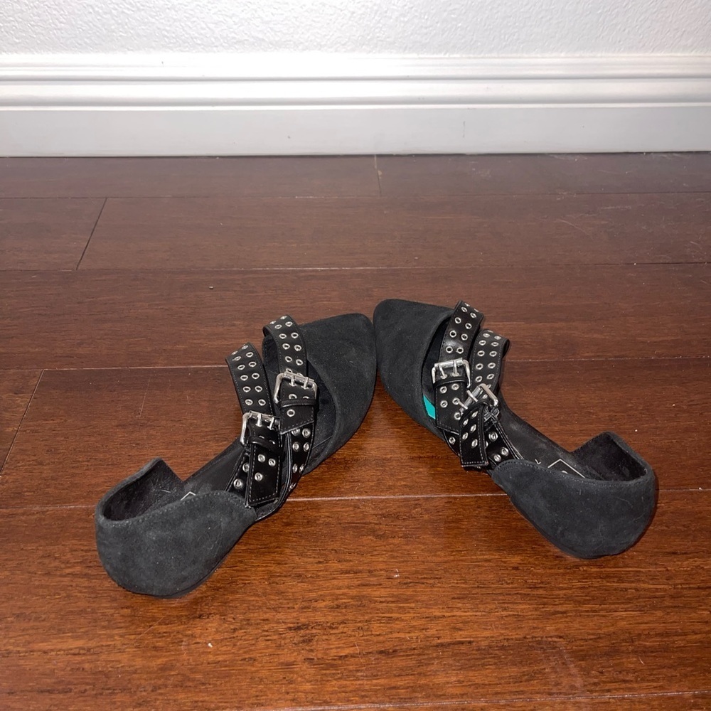 nwot GAP Women's Black Strappy Flats - Picture 4 of 7